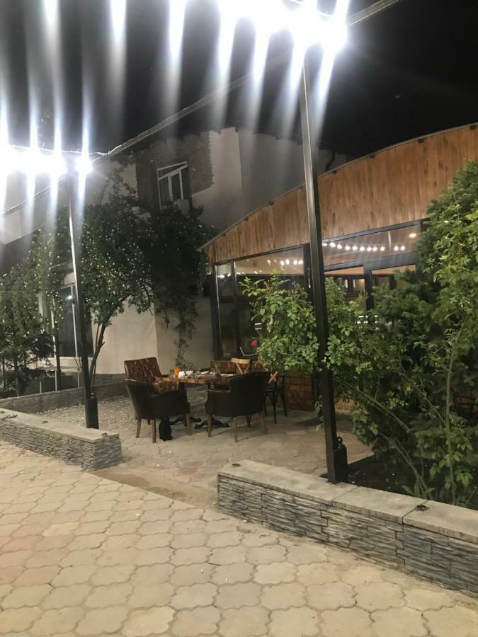 Capsule Hotel Technocave Bișkek Exterior foto